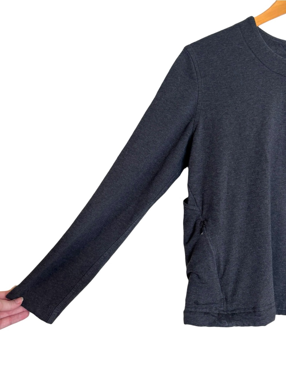 Lululemon tee dark gray long sleeve heavyweight vented back zip pocket size 6 - Picture 3 of 8